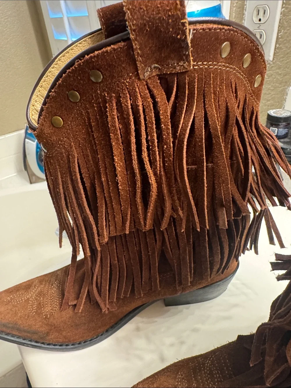 Shyanne stylish suede
